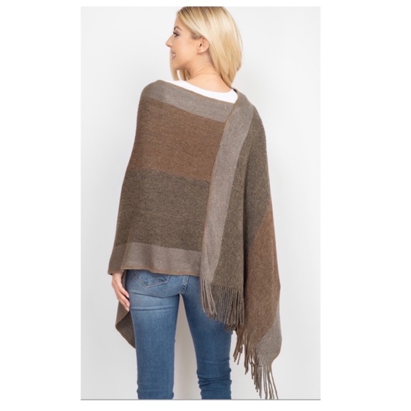 1 LEFT! Soft Fringe Women’s Fall Poncho - Picture 3 of 10